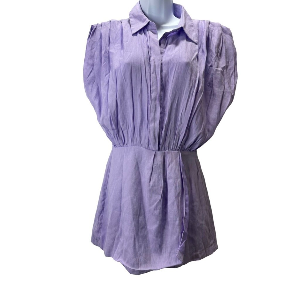 The Impeccable Pig Lavender Puff-Sleeve Collared button down Romper size S